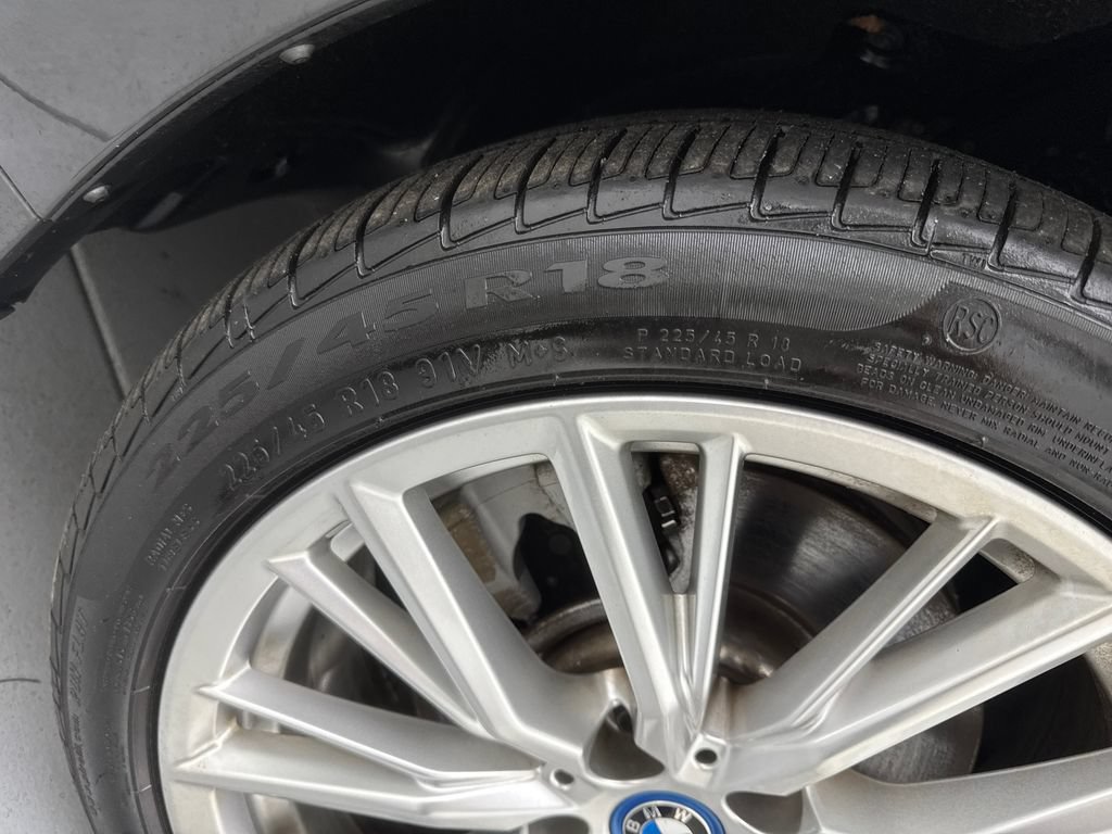 Used 2023 BMW 330e xDrive w/ Premium Package AWD/4WD image 84