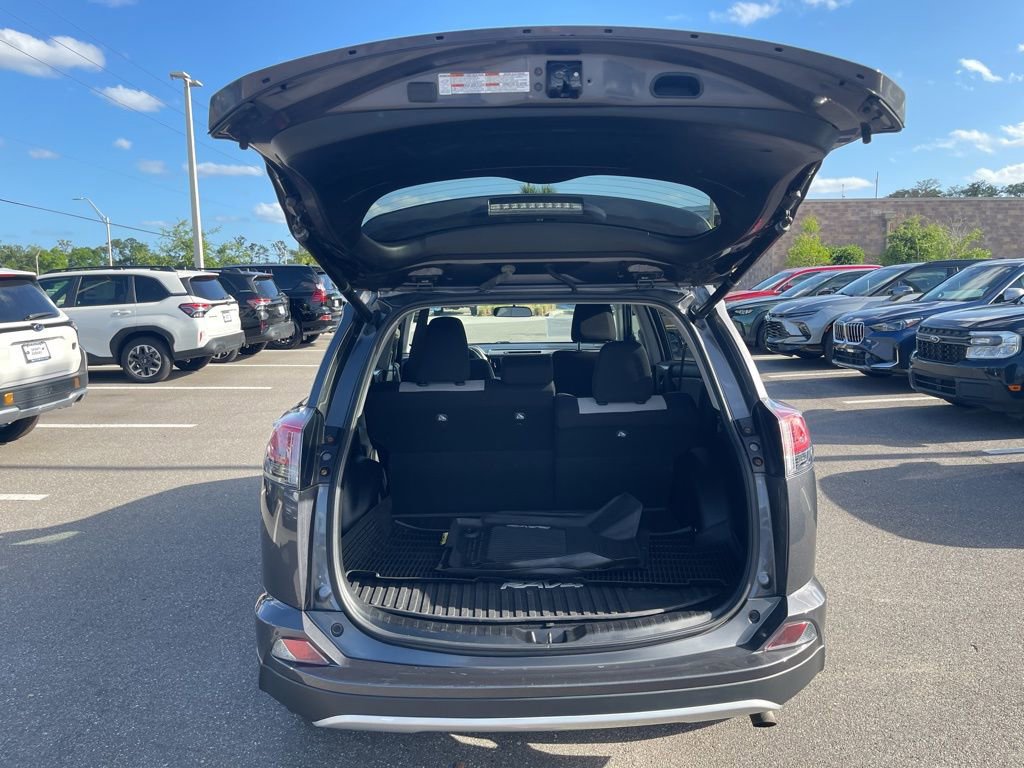 Used 2016 Toyota RAV4 XLE image 25