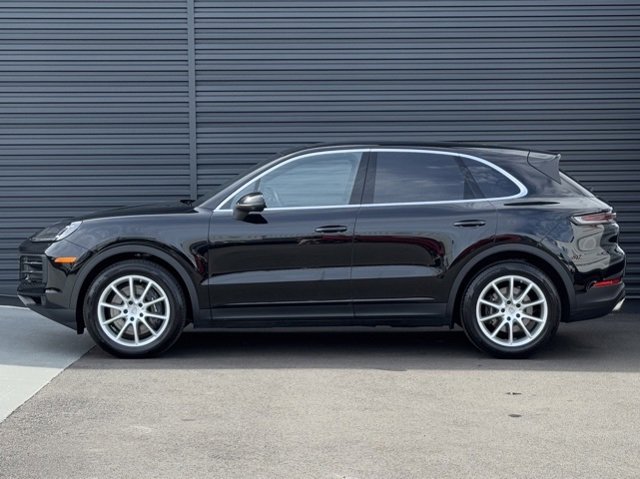 Certified 2024 Porsche Cayenne image 2