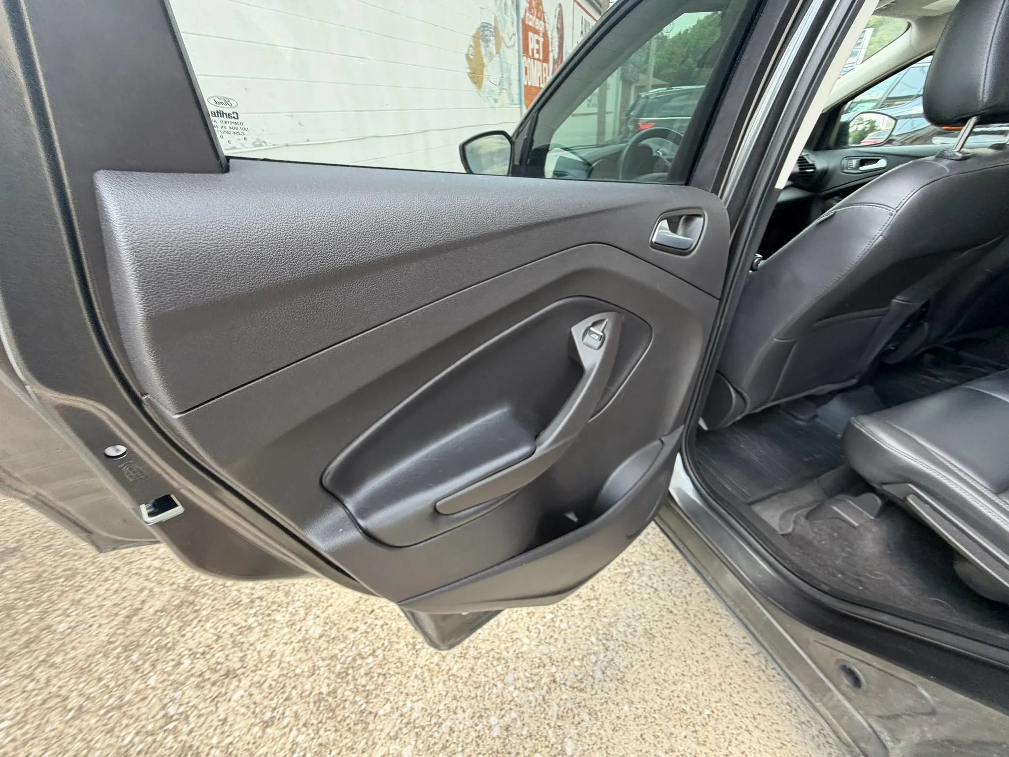 Used 2019 Ford Escape SEL AWD/4WD image 23
