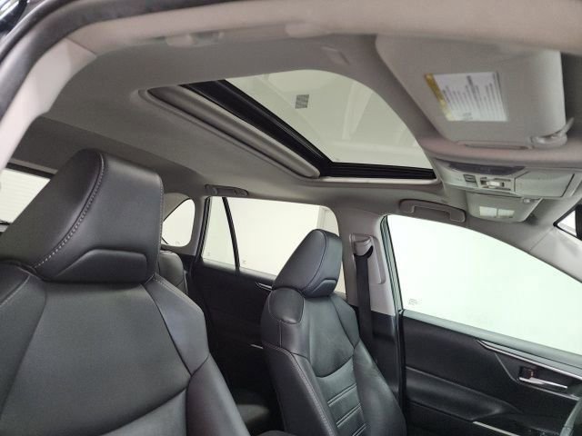 Used 2024 Toyota RAV4 XLE Premium image 6