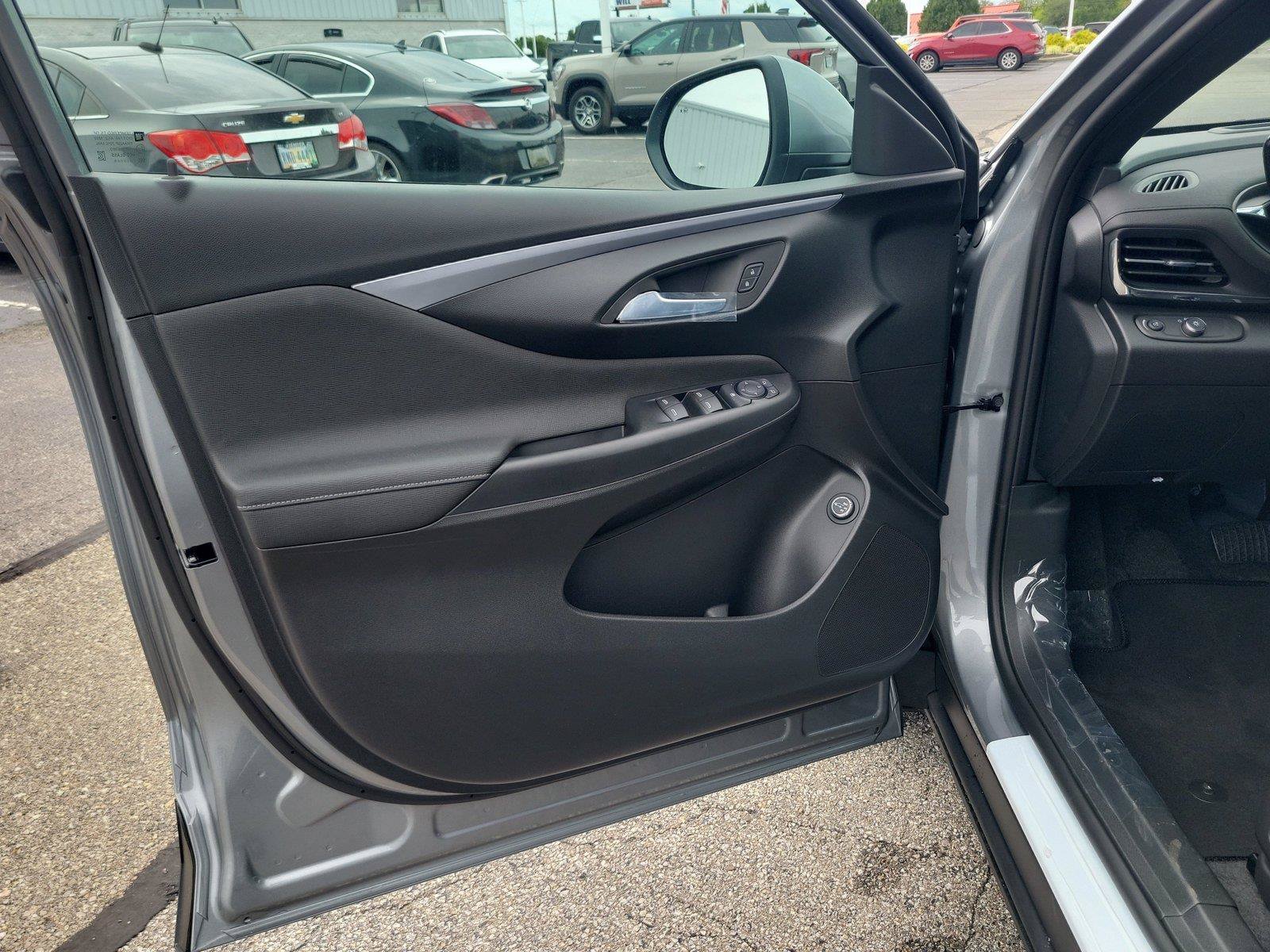 New 2026 Buick Envista Sport Touring w/ Convenience I Package FWD image 17