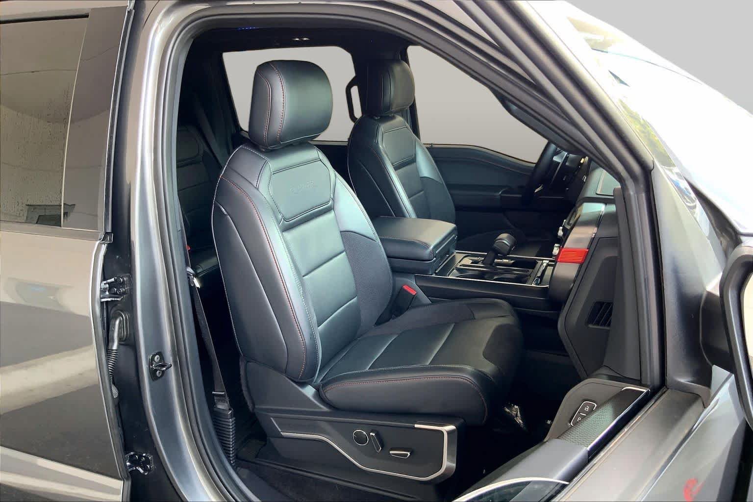 Used 2026 Ford F150 Raptor AWD/4WD image 9