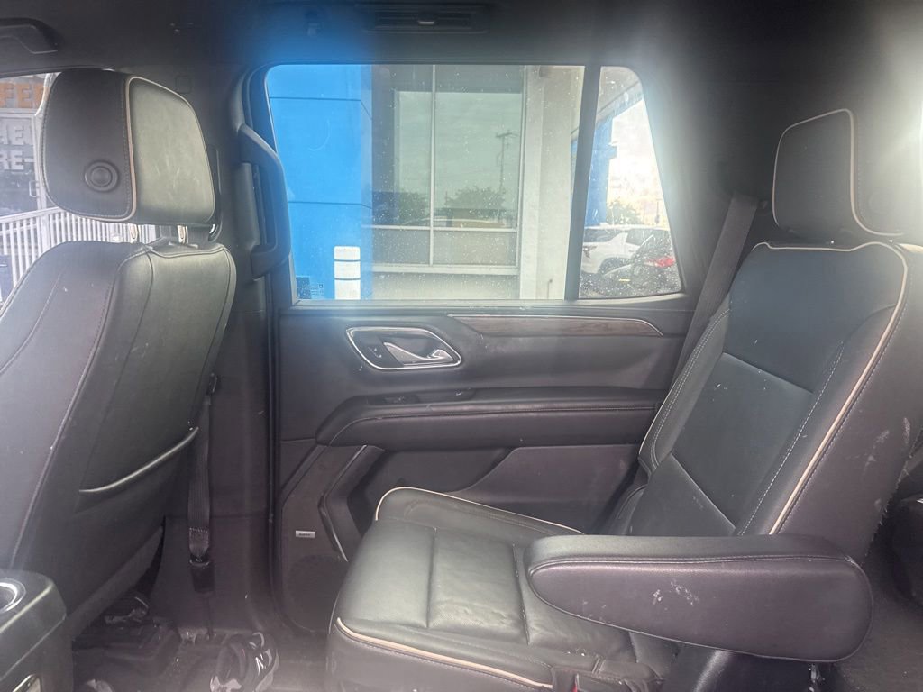 Used 2023 Chevrolet Tahoe Premier AWD/4WD image 15