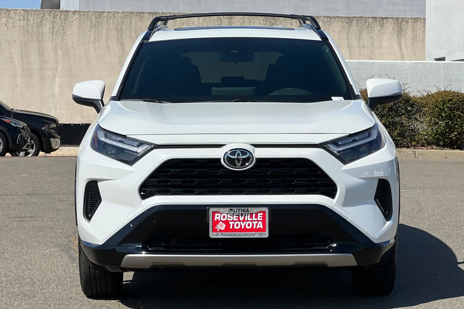 Certified 2025 Toyota RAV4 SE w/ Convenience Package AWD/4WD image 10