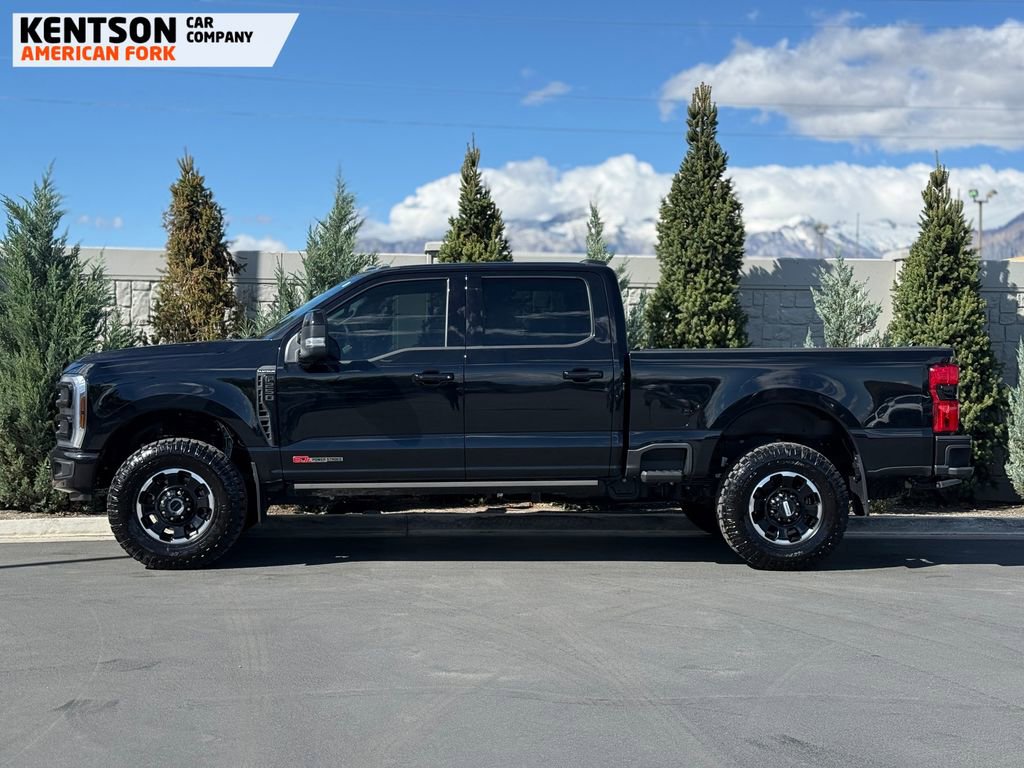 Used 2025 Ford F250 Platinum w/ Tremor Off-Road Package AWD/4WD image 4