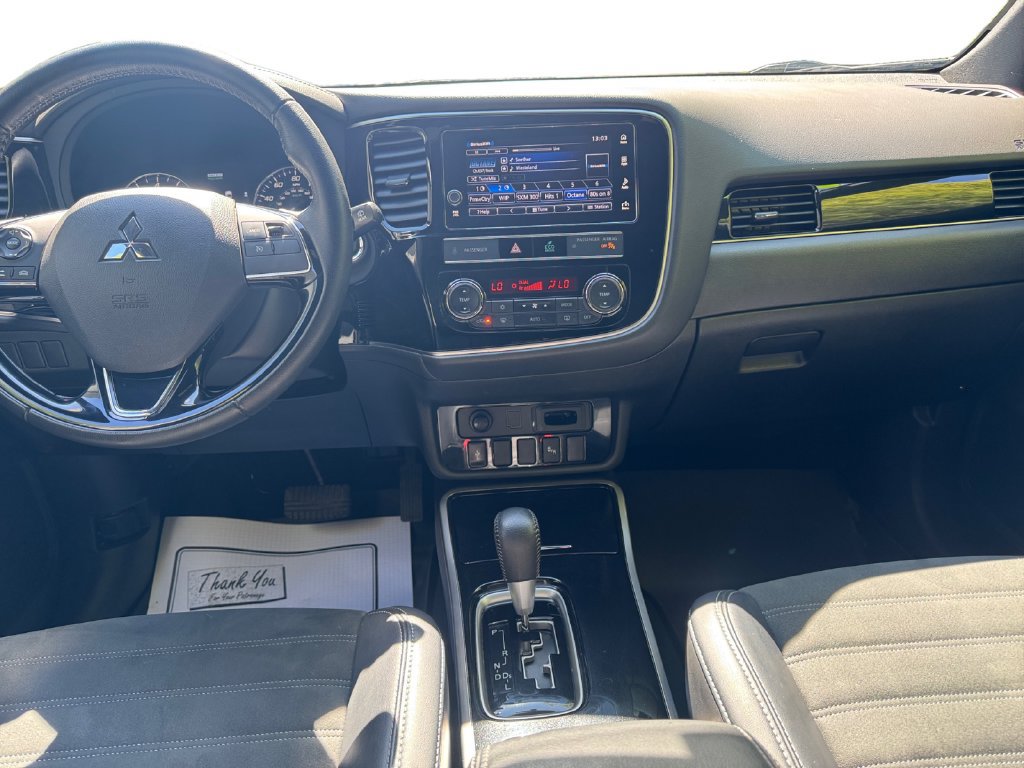 Used 2019 Mitsubishi Outlander AWD image 10