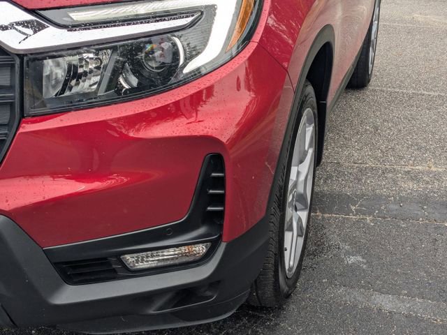 Used 2025 Honda Passport EX-L image 9
