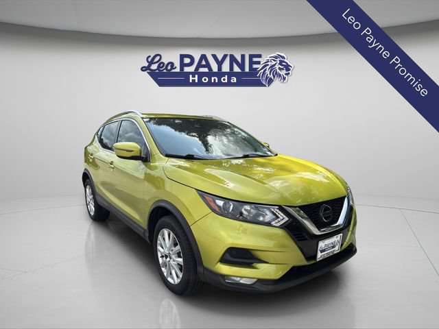 Used 2020 Nissan Rogue Sport SV w/ All-Weather Package AWD/4WD image 1