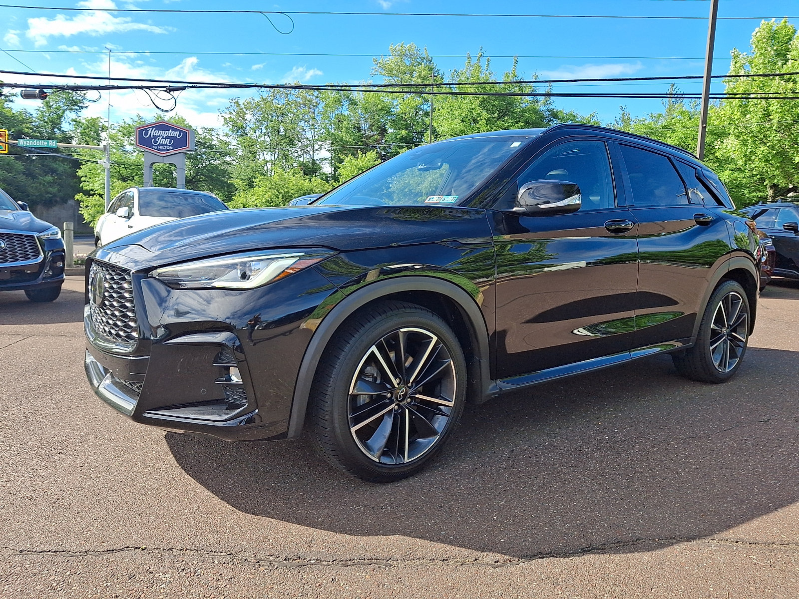 Certified 2023 INFINITI QX50 Sport AWD/4WD image 3