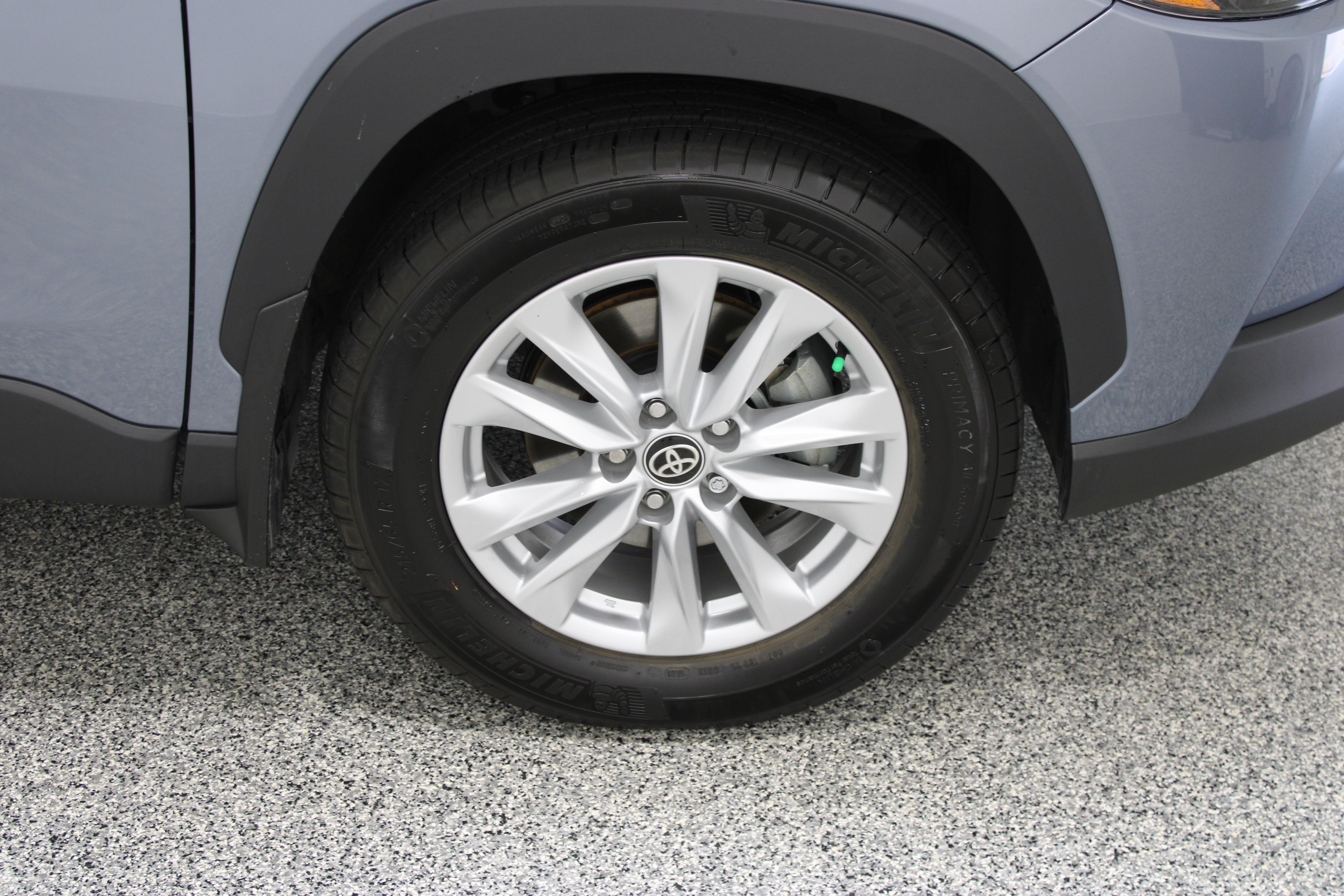 Certified 2026 Toyota Corolla Cross LE FWD image 5