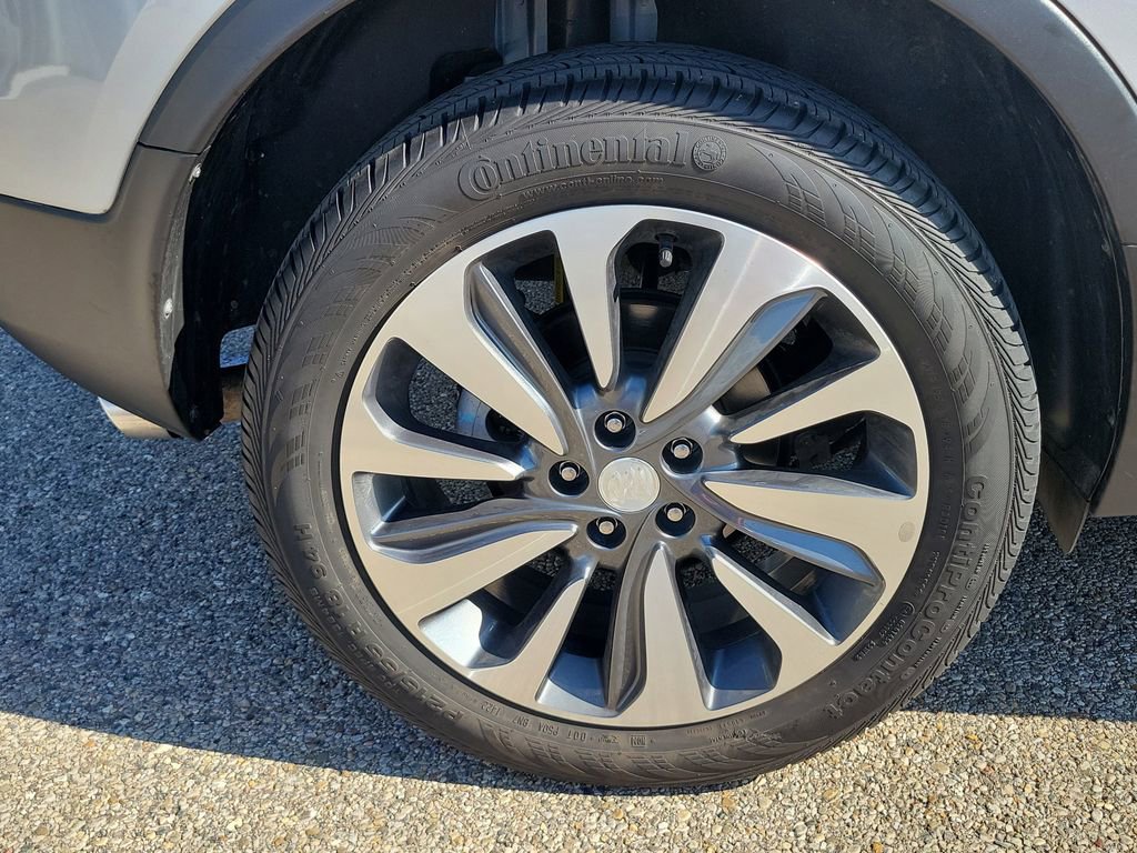 Used 2022 Buick Encore Preferred w/ Safety Package II image 6