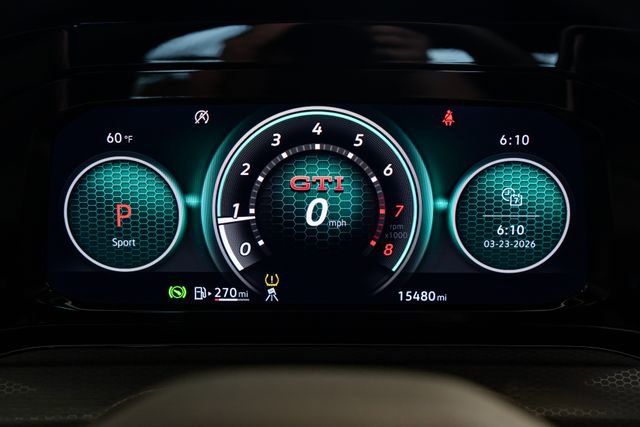 Used 2022 Volkswagen GTI SE FWD image 16