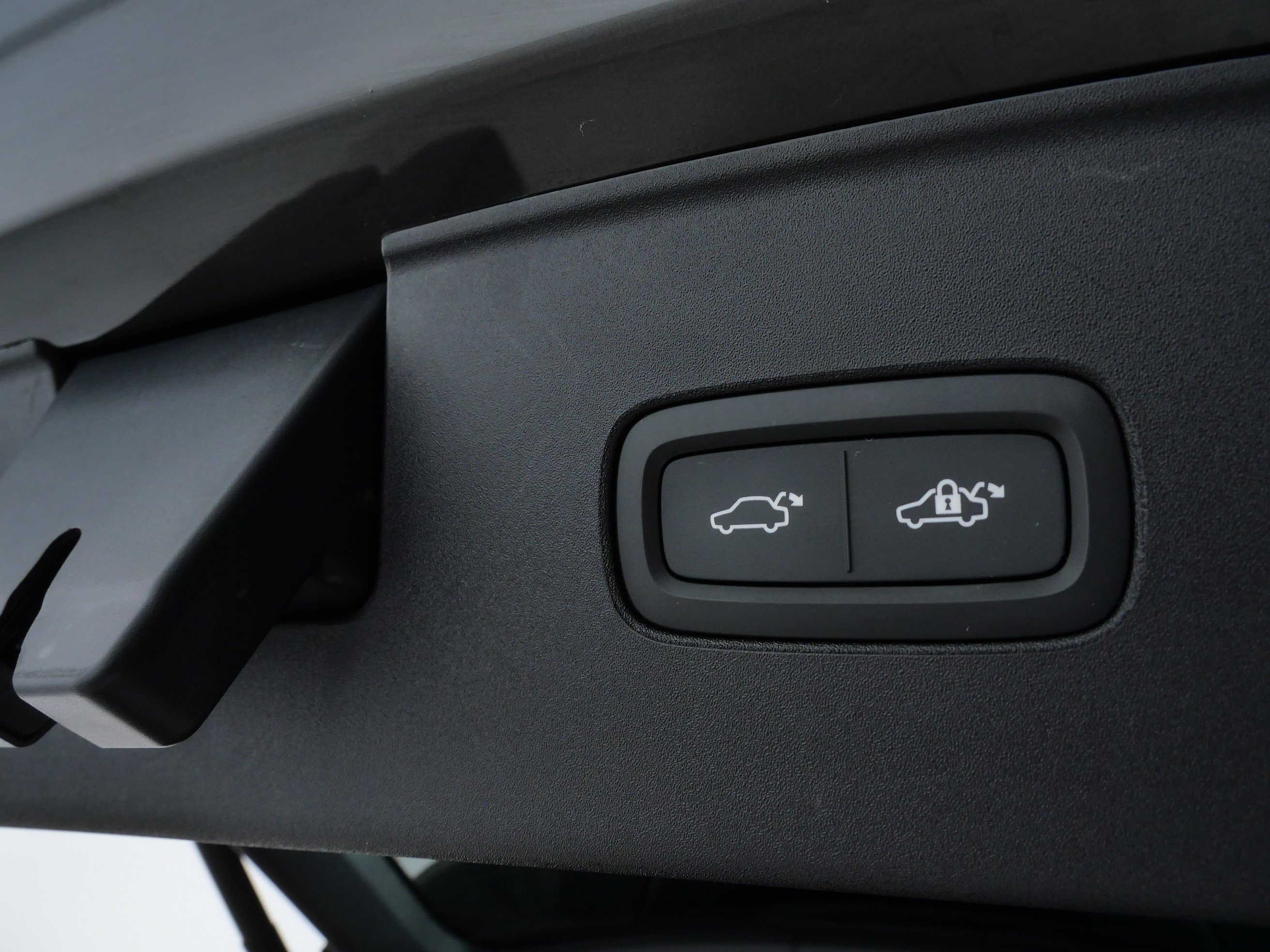 Used 2025 Volvo EX90 Plus AWD/4WD image 7