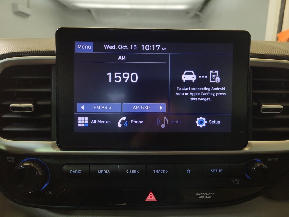 Used 2022 Hyundai Venue SEL image 25