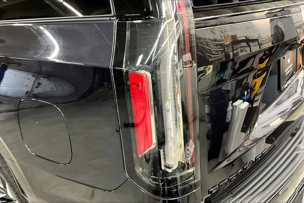 Certified 2023 Cadillac Escalade Sport w/ Touring Package image 23