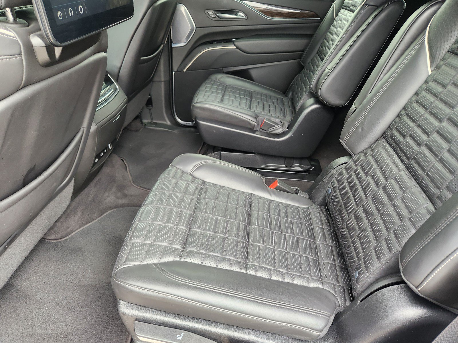 Certified 2024 Cadillac Escalade Sport Platinum AWD/4WD image 14