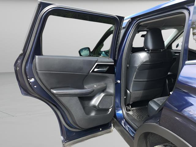 Used 2022 Mitsubishi Outlander SE AWD/4WD image 12