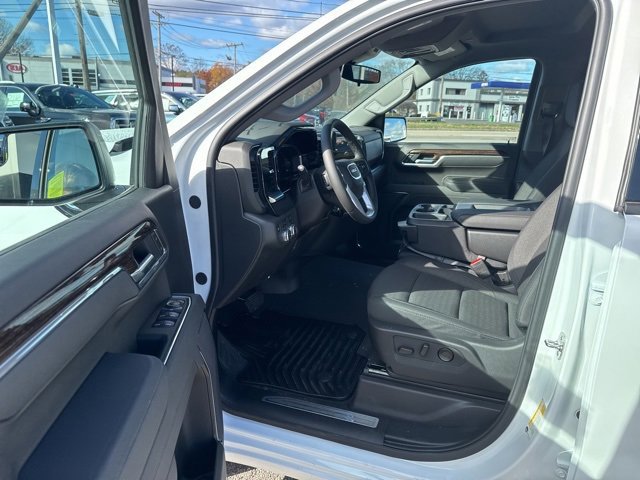 New 2026 GMC Sierra 1500 Elevation image 16