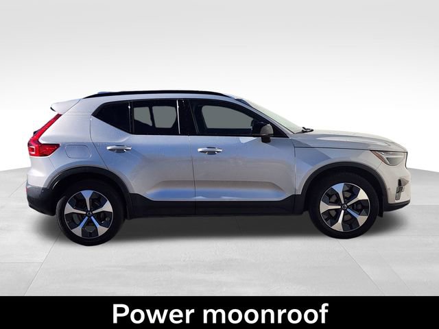 Certified 2023 Volvo XC40 B5 Plus w/ Driver Assist Package AWD/4WD image 10