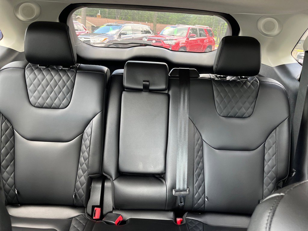 Used 2024 Ford Edge Titanium image 16