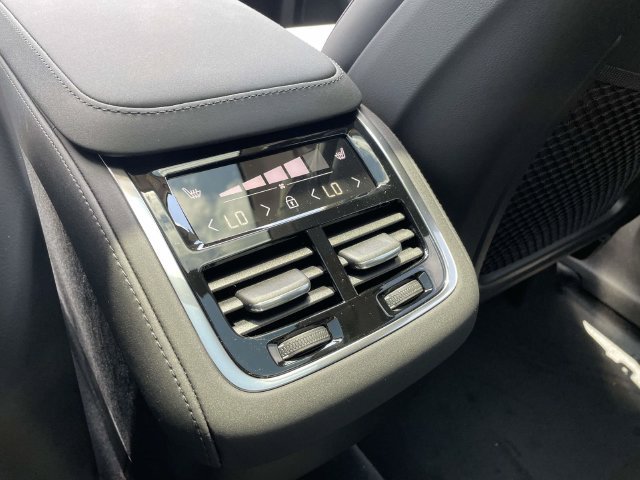 New 2026 Volvo XC90 B6 Plus w/ Protection Package AWD/4WD image 23