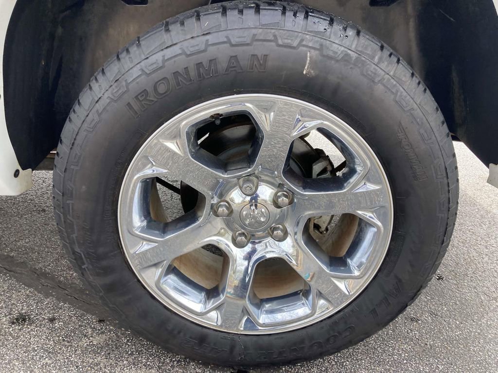 Used 2016 RAM 1500 Laramie w/ Convenience Group image 7