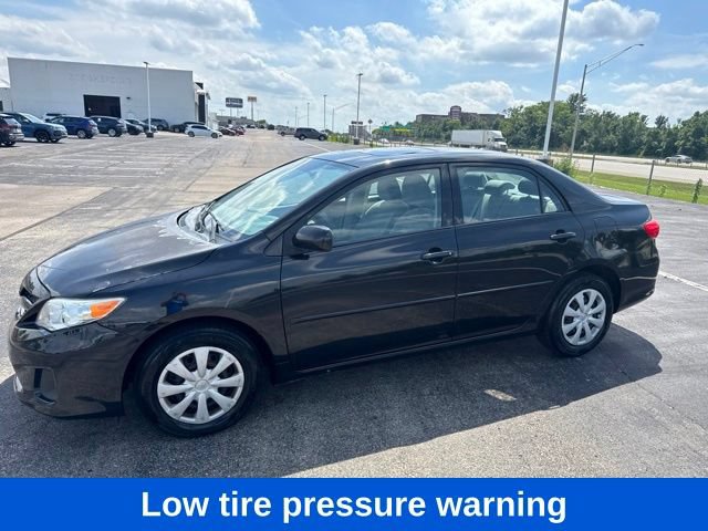 Used 2011 Toyota Corolla LE FWD image 4