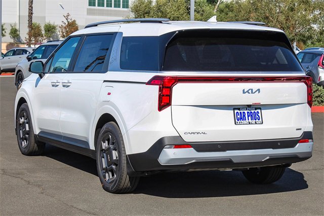 New 2026 Kia Carnival EX image 7