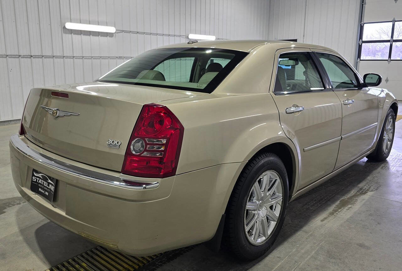 Used 2009 Chrysler 300 Limited image 5