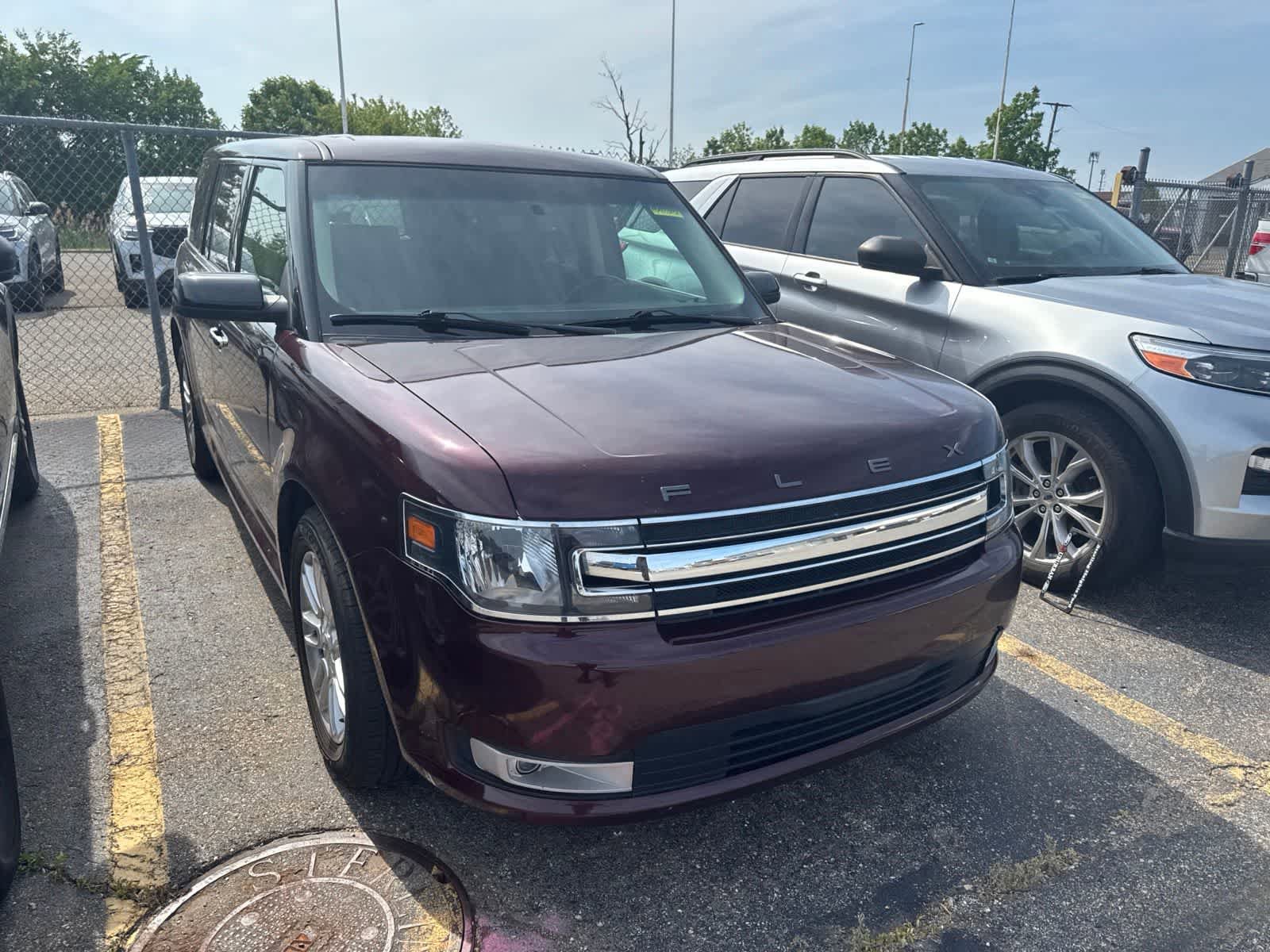 Used 2019 Ford Flex SEL w/ Equipment Group 202A AWD/4WD image 6