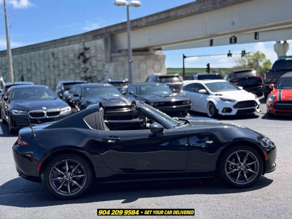 Used 2021 MAZDA MX-5 Miata RF Grand Touring RWD image 11