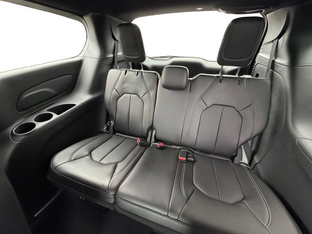 New 2027 Chrysler Pacifica Select FWD image 22