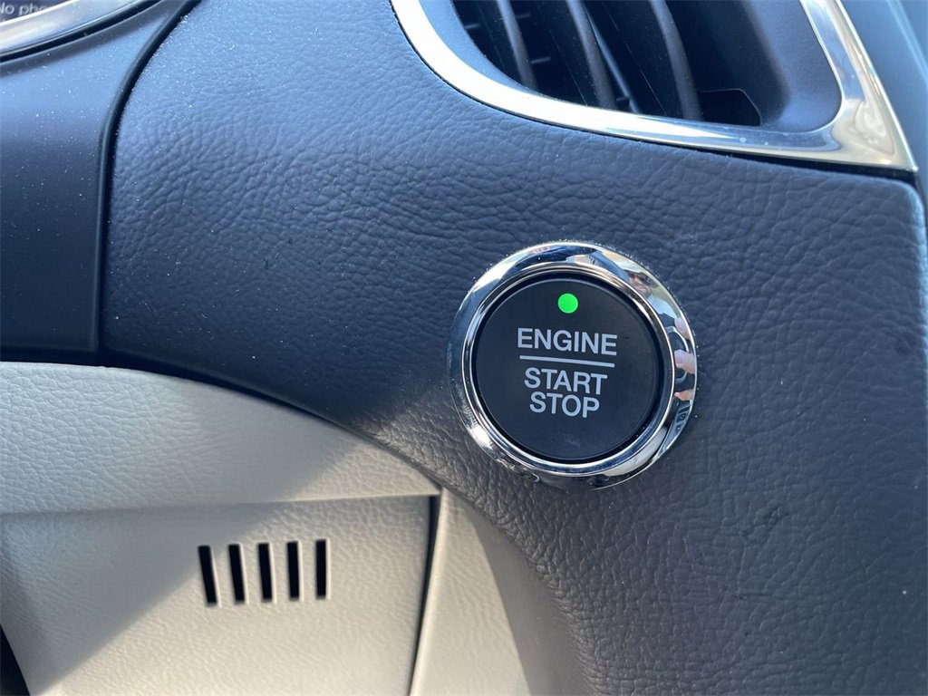 Used 2021 Ford Edge Titanium w/ Equipment Group 301A image 30