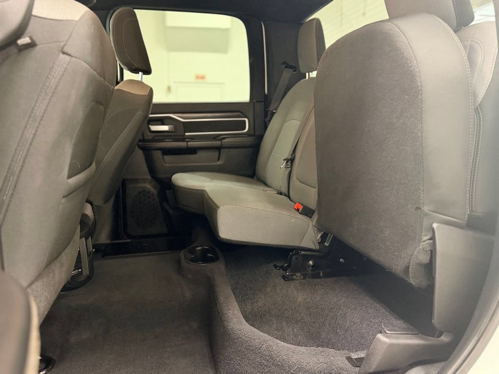 Used 2024 RAM 2500 Big Horn AWD/4WD image 25