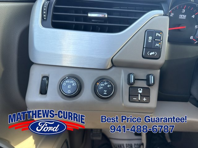 Used 2016 GMC Yukon SLT w/ Open Road Package AWD/4WD image 28