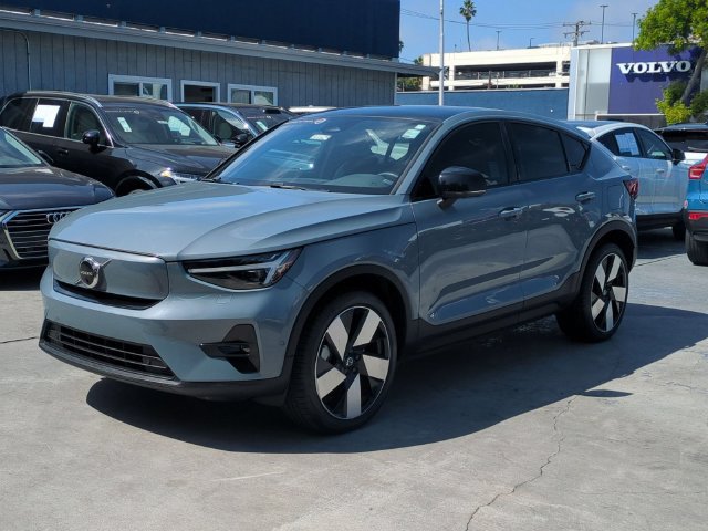 Used 2023 Volvo C40 P8 Recharge Ultimate AWD/4WD image 7
