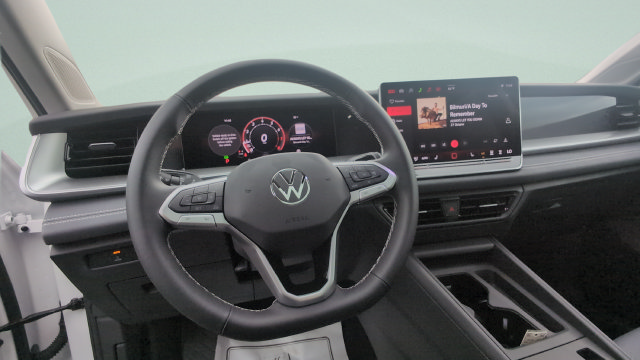 New 2026 Volkswagen Tiguan SE AWD/4WD image 13