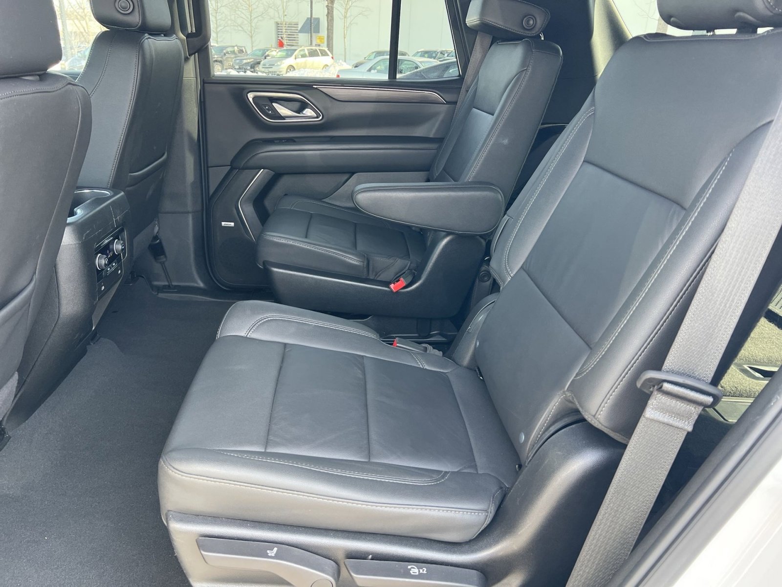 Used 2024 Chevrolet Tahoe LT image 25