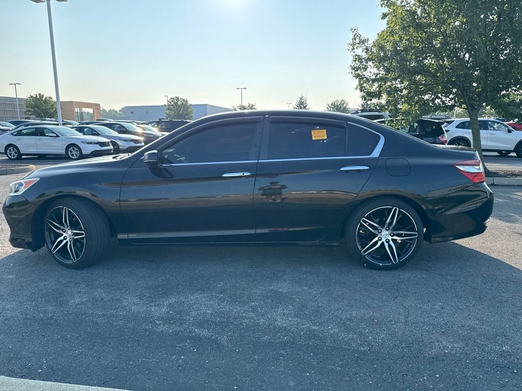 Used 2016 Honda Accord EX image 8