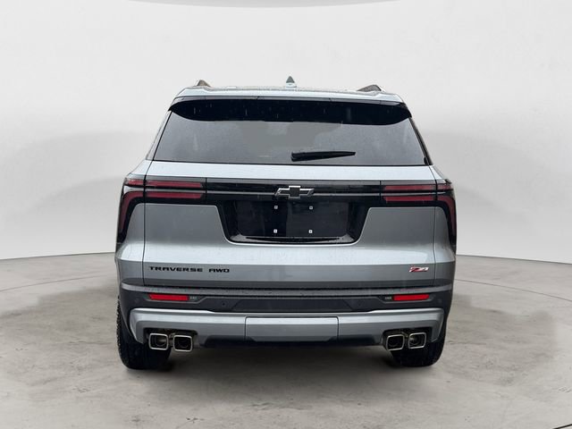 Used 2024 Chevrolet Traverse Z71 image 4