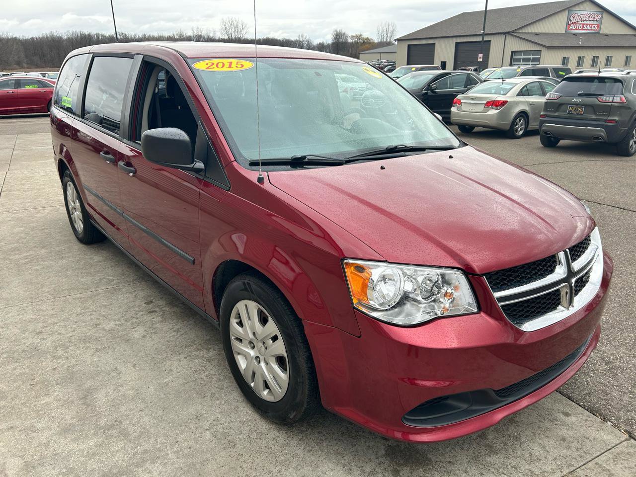 Used 2015 Dodge Grand Caravan American Value Package image 3