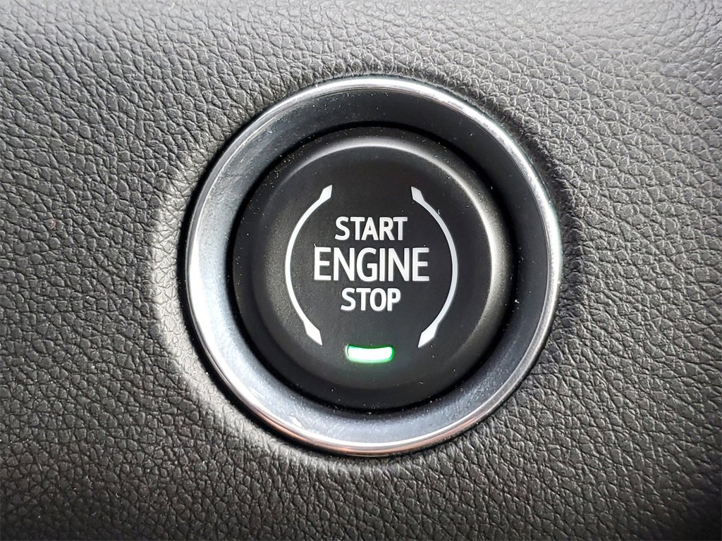 Used 2025 GMC Acadia Elevation image 32