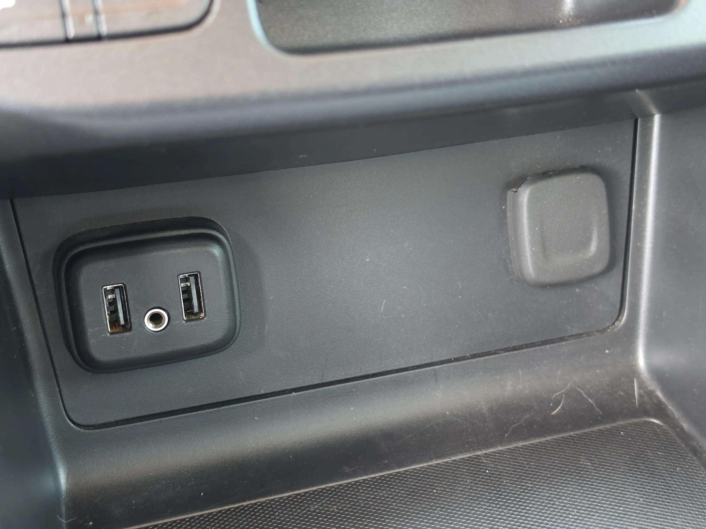 Used 2019 Chevrolet Colorado ZR2 w/ Colorado ZR2 Bison Edition AWD/4WD image 29