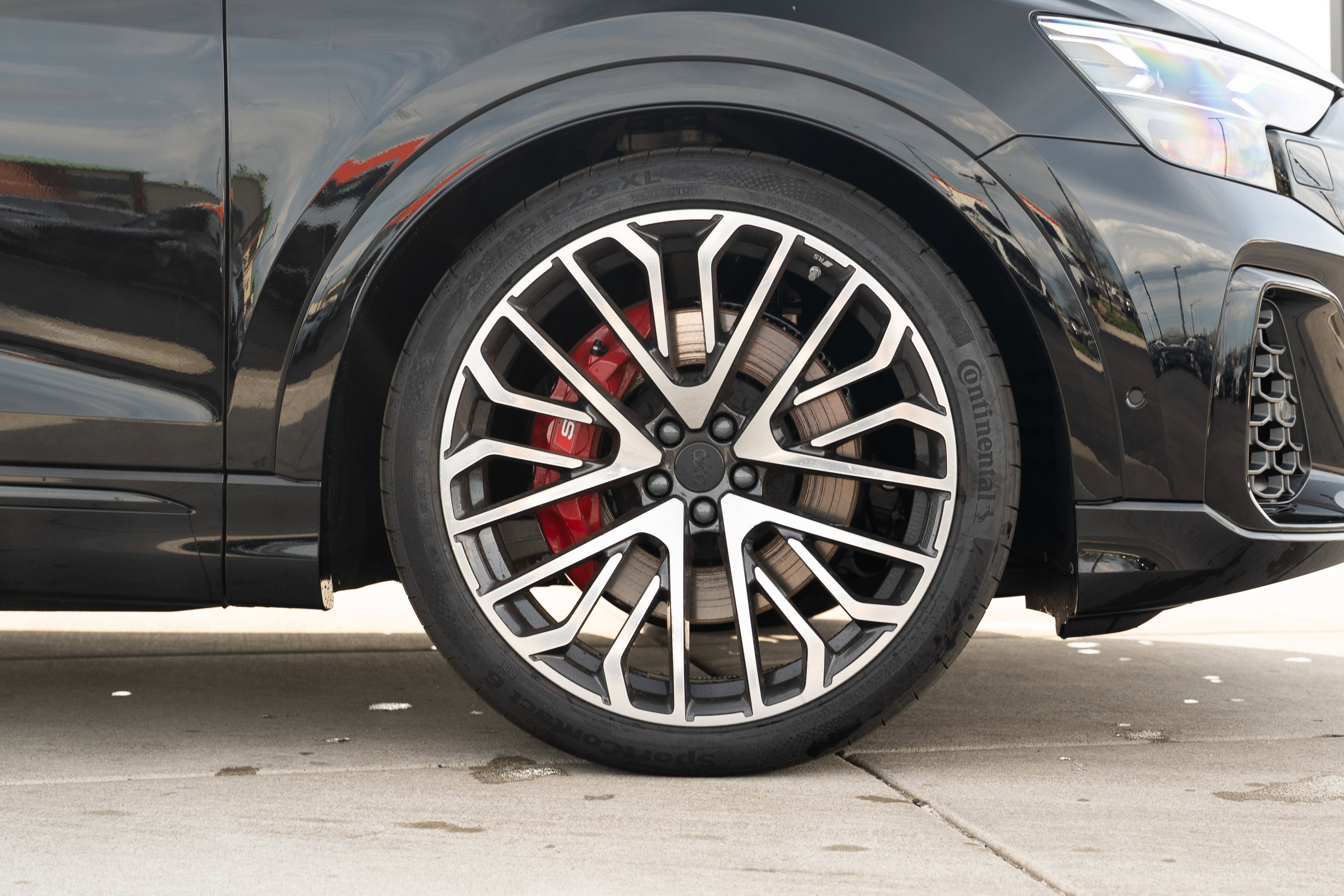 New 2026 Audi SQ8 Prestige AWD/4WD image 41