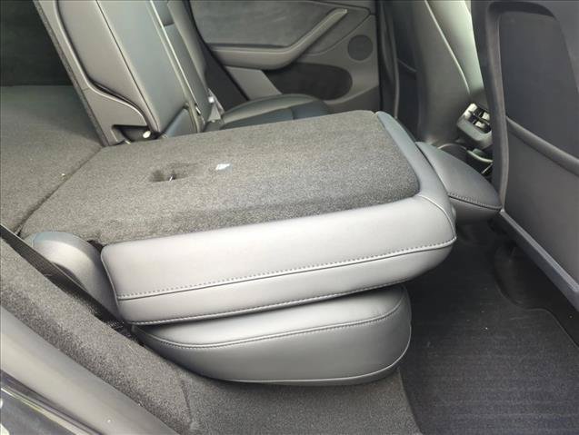 Used 2025 Tesla Model Y Long Range RWD image 24