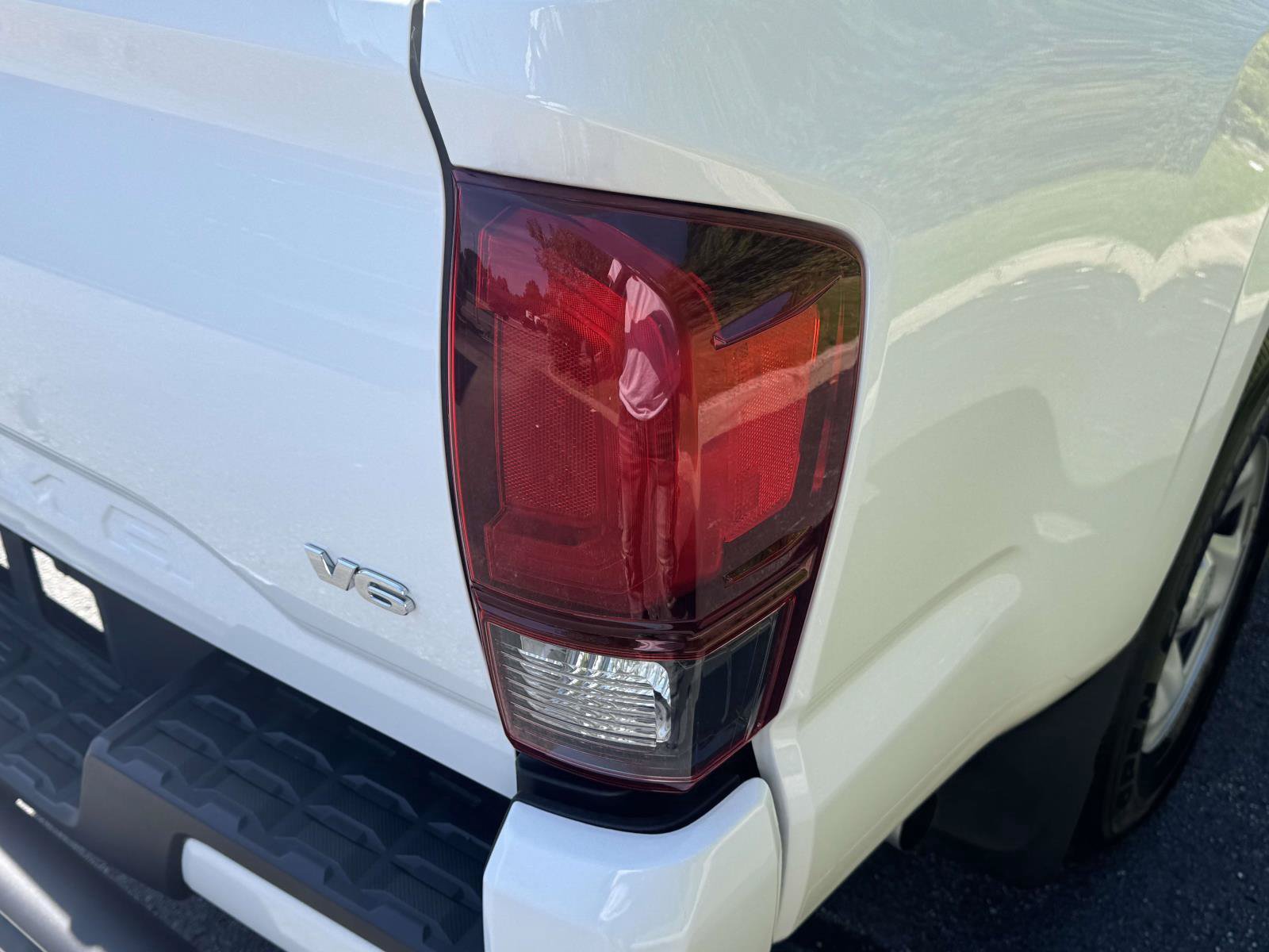 Used 2022 Toyota Tacoma SR AWD/4WD image 10