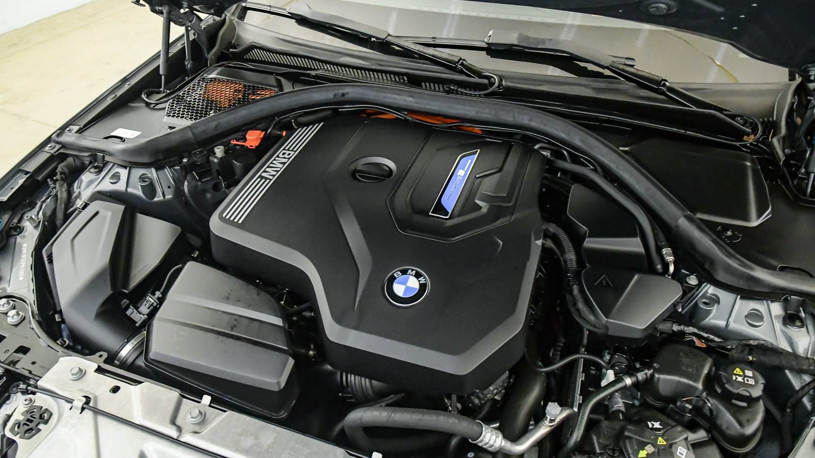 Certified 2023 BMW 330e xDrive w/ Premium Package AWD/4WD image 26
