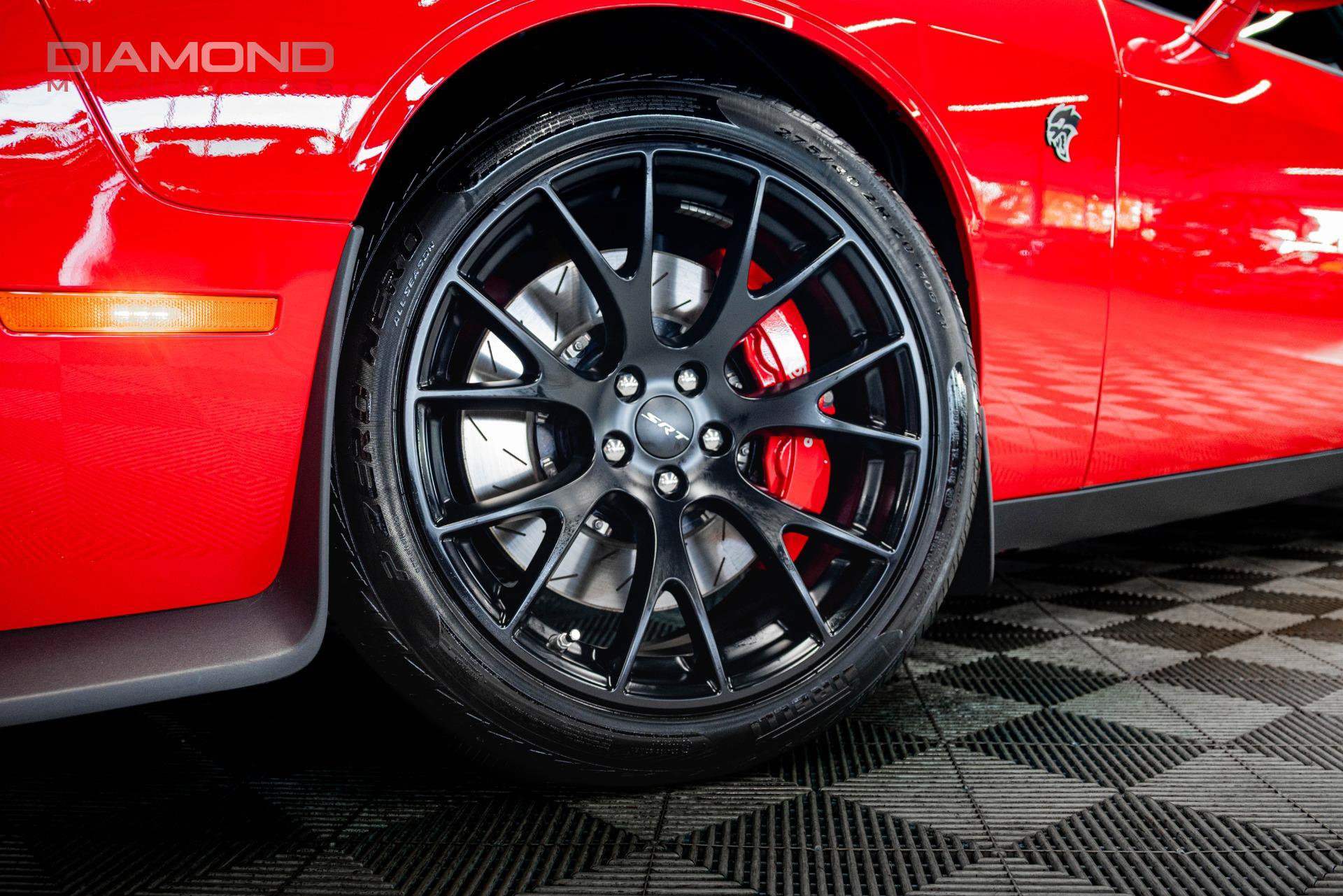 Used 2015 Dodge Challenger SRT Hellcat RWD image 12
