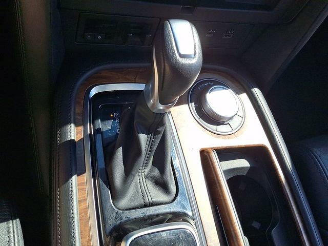 Used 2024 Nissan Armada SL w/ Captain's Chairs Package image 16